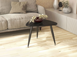 Журнальный стол "Креатель" треугольный 58*58 см (столешница 22 мм, опоры чёрные матовые)