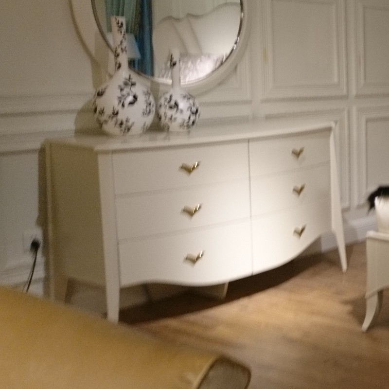 Комод RIMINI отделка матовый бежевый лак, ручки хром