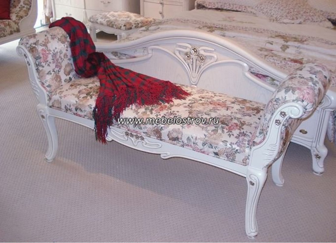 CARPENTER 108 (КАРПЕНТЕР 108) Банкетка прикроватная 