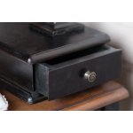 туалетный столик с овальным зеркалом