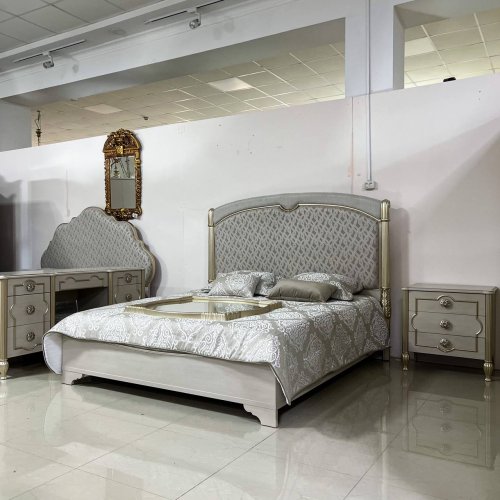 ХАЛИФ Комплект (Кровать 1,8 + 2 Тумбочки + Туалетный стол с/з + Пуф + 6ти дверный шкаф) ХАЛИФ Комплект (Кровать 1,8 + 2 Тумбочки + Туалетный стол с/з + Пуф + 6ти дверный шкаф)