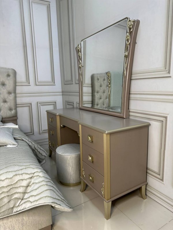 ЭЛЛА Стол туалетный с зеркалом с пуфом