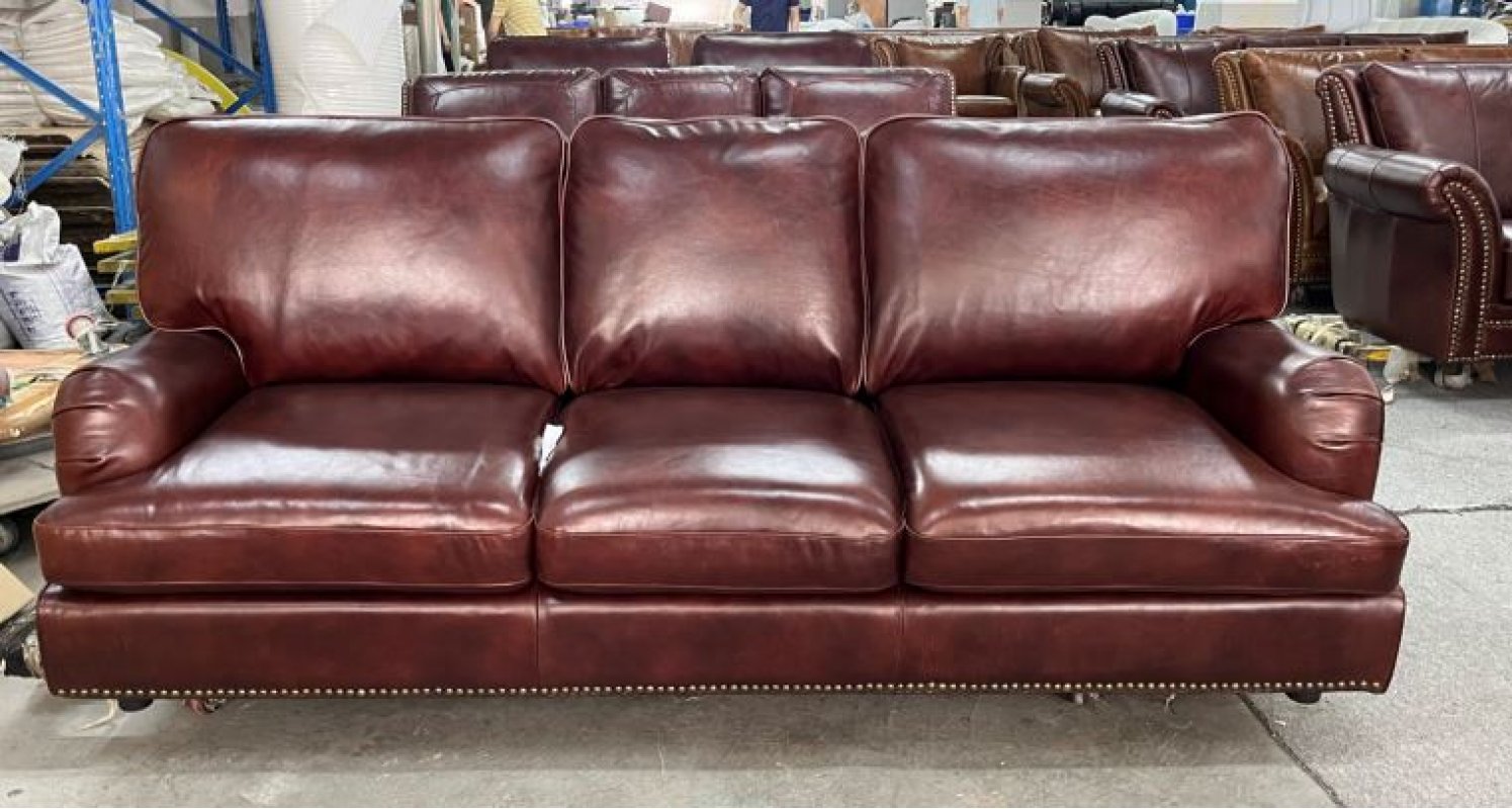 Диван кожаный Patrick