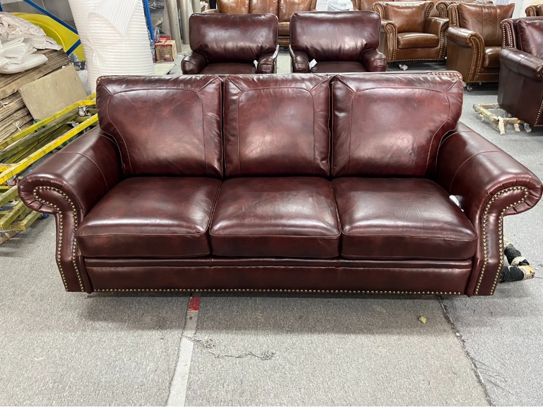 Диван кожаный MIKHAIL