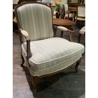 DF813 ПРОВАНС КРЕСЛО, массив, цвет орех антик, ткань В-182/B-181