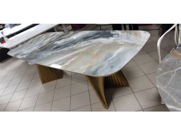 РЭЙ Стол из керамогранита