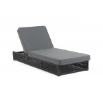 "Ривьера" шезлонг плетеный из роупа, каркас алюминий темно-серый (RAL7024) муар, роуп темно-серый круглый, ткань темно-серая 027