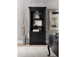 Книжный шкаф Bristowe Hooker