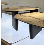 Стол кофейный DAG FENDI WHITE керамика на стекле/массив/ МДФ, облицованный дубовым шпоном ®DISAUR