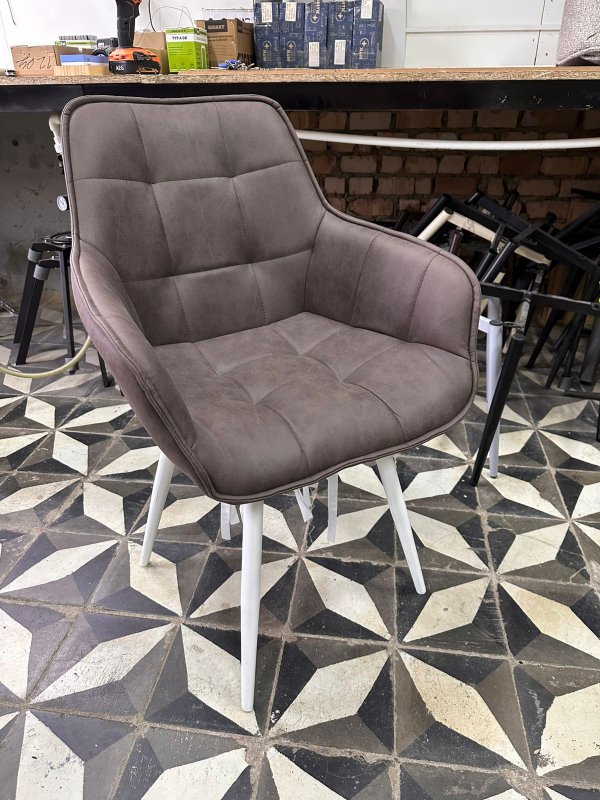 Стул СОЛИС 360 град. поворот.  Федерика Стоун, иск.замша / черный каркас, М-City