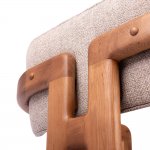 Стул Rich рогожка латте с ножками цвета орех