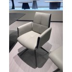 Стул STIG 360 град. поворот.  HF017-11 / HF017-12 Бежевый, экокожа / Черный каркас, ®DISAUR