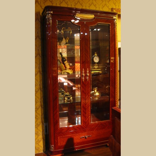 ДЖИАДА Витрина 2-х дверная ДЖИАДА Витрина 2-х дверная